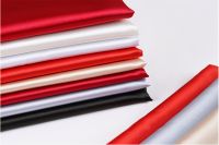 天然蚕丝搭配中国传统色，李诗诗床上用品织就美丽新世界