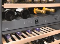 利勃海尔台下嵌入式酒柜UWTgb 1682，打造小资情调生活