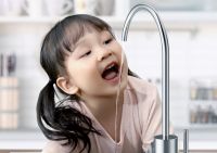 美的椰子净水器，智能净化甘甜口感，宝宝从此爱上喝水