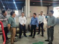 东莞常平镇镇长李中文一行走访调研华立股份