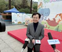 认养一头牛，守护一份爱，记锦华装饰爱心认养红山森林动物园犀牛——“皮哥”​