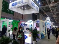 新品创新潮！玻妞双边喷水擦窗机2S首次亮相AWE