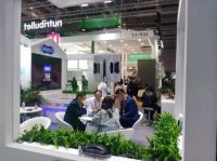 新品创新潮！玻妞双边喷水擦窗机2S首次亮相AWE