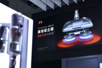 小狗吸尘器AWE 用技术与品质实力与外界“对话”
