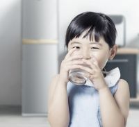 以便捷改变饮水习惯，美的让生活更简单一点