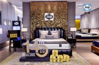 中国足球名宿范志毅助阵“赢在睡眠”，携手丝涟解锁“冠军卧室”