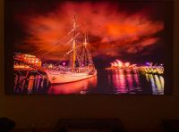 优质画面体验 坚果U2 Pro三色激光电视测评