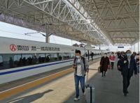 泰山石膏高铁广告全面上线， 每卖2张高端石膏板就有1张是泰山火遍全国