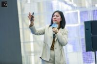 雷诺丽特：引领色彩潮流趋势，做高品质装饰膜的代言人