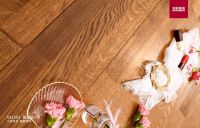 优雅棕圣象三拼花黄金板一号的贵族气质