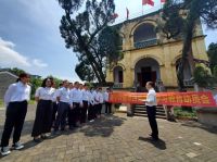 重温峥嵘，接受红色洗礼