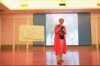 快乐成长，有效陪伴丨张宝蕊在罗浮宫传授亲子关系要诀