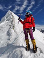 为坚守与热爱喝彩 简一挚友陈旻及队友奔赴世界之巅