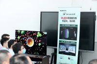 改善偏远地区青少年眼健康，OLED自发光电视在行动