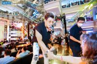 许绍洋黄雅莉携手送福利 红星美凯龙北四环商场举办13周年庆