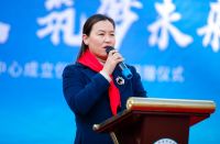 益宏集团捐赠十万元教学物资助力青春梦想