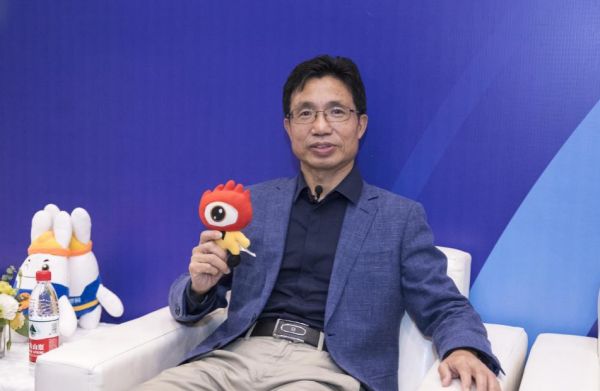 鸿扬家居有限公司董事长陈忠平