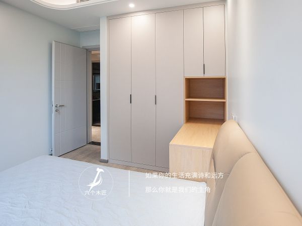 103㎡三居室一门到顶的衣柜设计,简约又温馨