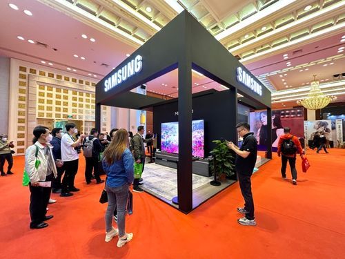 三星携The Premiere系列激光电视等客厅影院解决方案，全方位亮相广州音响展