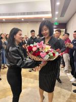 歌手陈红签约固硕宝建材代言,固硕宝贴砖更安全