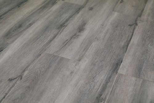 升达金刚：“PO-322沉木若素”温柔灰咖色系地板，打造淡雅简约风空间