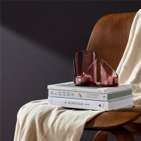 NUDE：探索东西方交融的简约之美