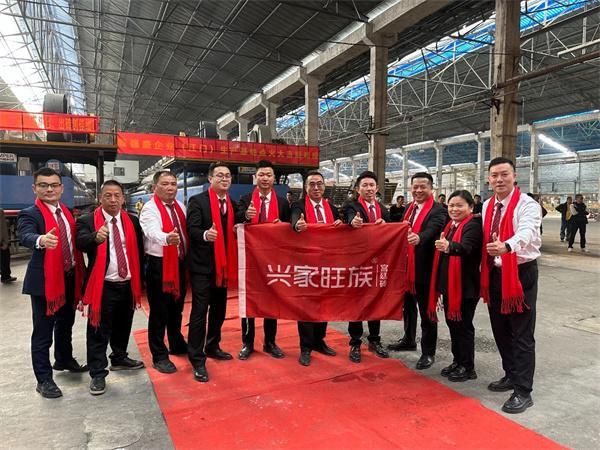 新强盛生产基地窑炉点火仪式圆满成功
