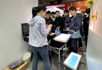 易来亮相深圳家居设计周，展示智能照明魅力