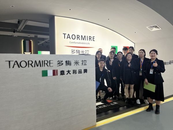 多梅米拉闪耀国际龙家具展：以品质与创新开启意式家居新征程