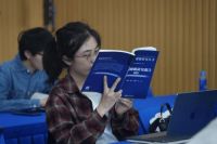 AI重构全球睡眠格局，喜临门联手清华大学开启“AI陪伴”时代