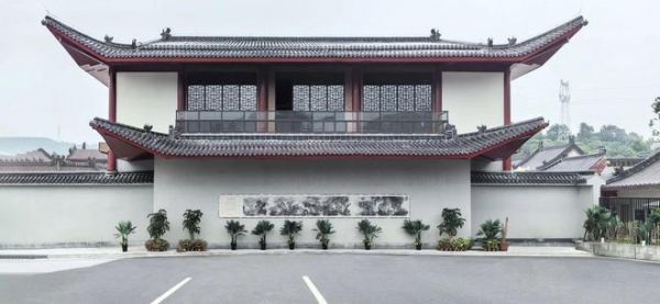 问道武当 | 冠珠瓷砖与画家郭有河共创艺术岩板亮相武当山风景区