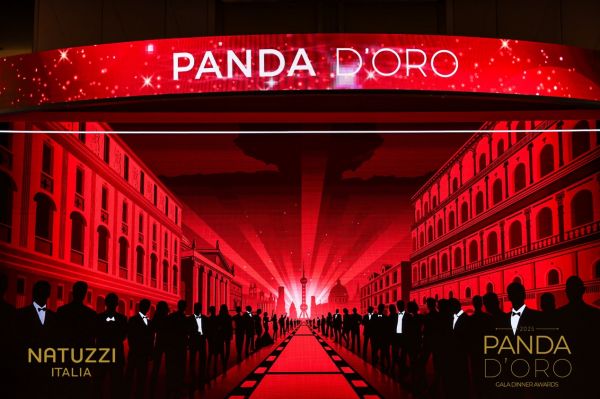 NATUZZI再获中国意大利商会金熊猫奖殊荣，以和谐卓越推动中意交流