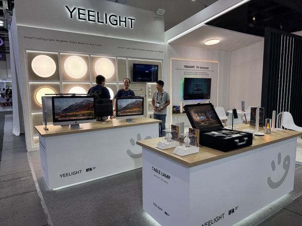 Yeelight易来携手三星亮相IFA 2025，以沉浸式光影技术重塑智能家居体验
