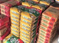 泥工师傅很相信地宝瓷砖胶的质量！