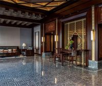 双节狂欢：李忠信红木厂购正酣，畅享艺术之旅新体验