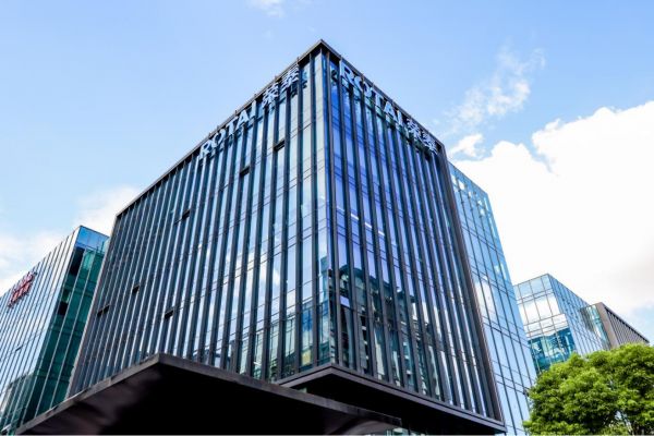 解码荣泰健康新范式：众媒共鉴智能制造背后的科技内核