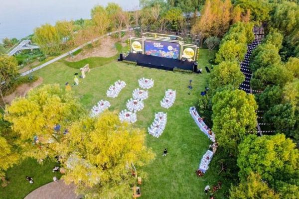 兔宝宝中秋品牌节以“家”为核,为爱焕新家的定义