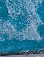 这样的基层上做防水？难怪起皮！