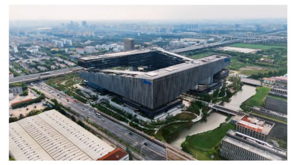 冠珠瓷砖×上海美的全球创新园区，共建智慧园区新地标