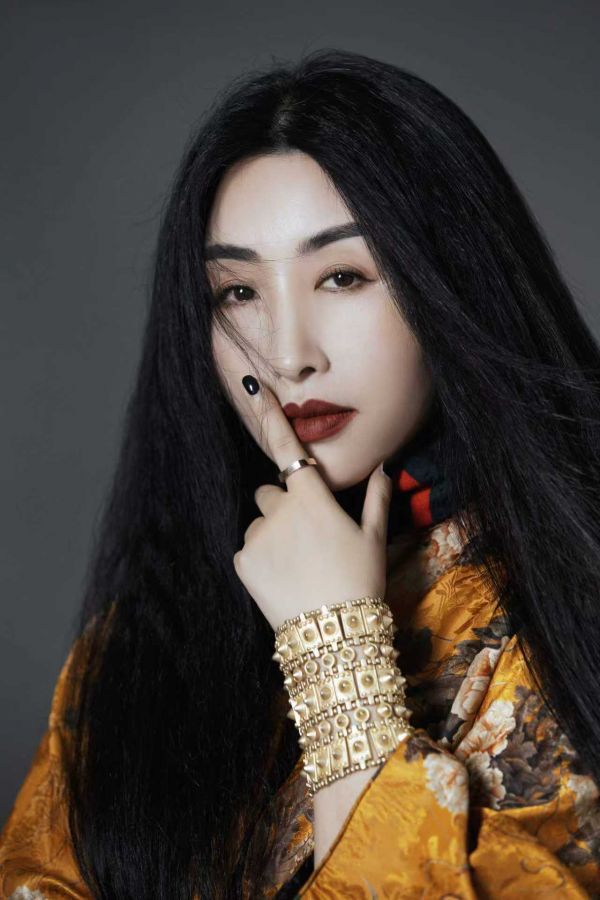 新浪家居专访 | 王凤波:“设计引导生活”是家的温度,更是行业需要的高度