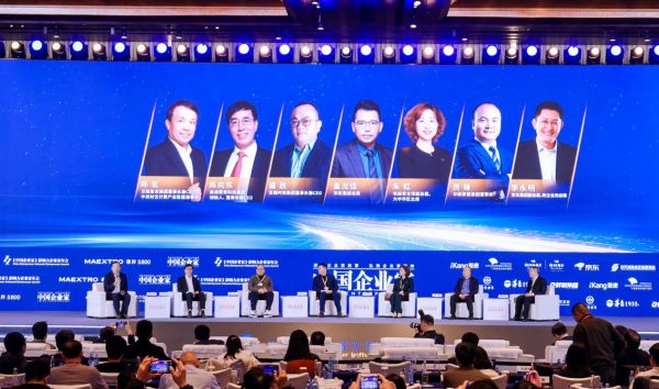 华耐家居集团董事长贾锋：坚守数据安全底线 以AI赋能服务与管理效率提升