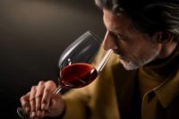 藏鲜于微，藏韵于衡，Liebherr利普赫尔台下嵌入式冷藏冰箱与酒柜尽显生活品质