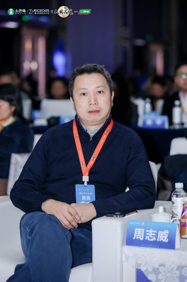 效率革新与价值坚守,轩怡装饰的“人机共处”未来观