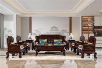 获“2025大红酸枝家具热门品牌”，巧夺天工红木张晴接受央视主持人采访