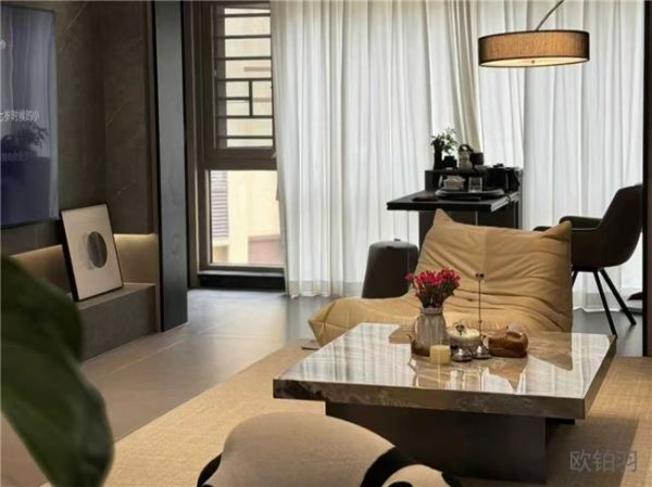 成都欧铂羽艾草防撞板守护家庭健康家居