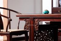 巧工说| 新春茶席指南：选一张红木茶桌，安放团圆暖意