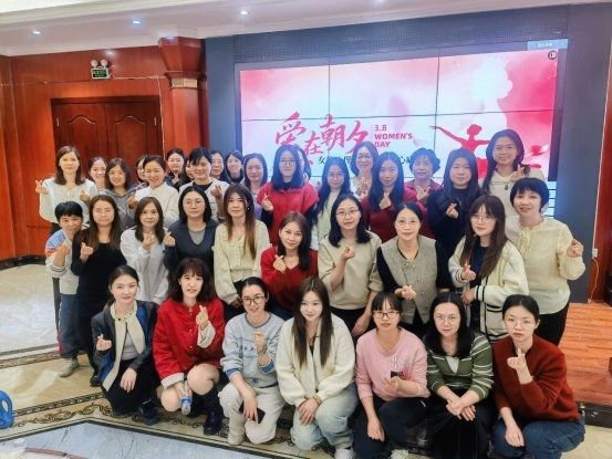 悦己绽放｜能强瓷砖三八女神节暖心活动圆满举行