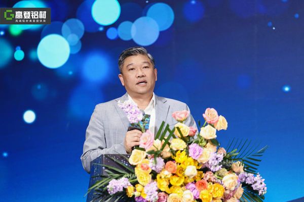 广东省门业协会会长、派雅门窗董事长李钧洪:色彩赋美门窗 品质引领未来