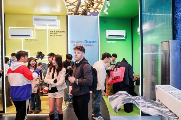 强势登顶36%份额背后，美的空调如何用系统性创新定义“核心科技？