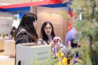 “时光淬炼，向新致远”摩飞90周年闪耀AWE2026:斩获艾普兰创新奖殊荣